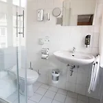 Stadthotel 호텔