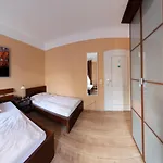 Stadthotel 호텔 3*