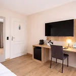Stadthotel 3*