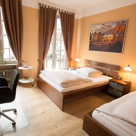 Otel Stadthotel Jülich