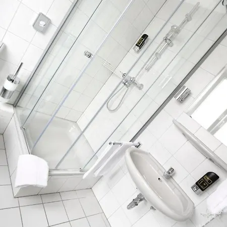 Stadthotel Hotel 3*