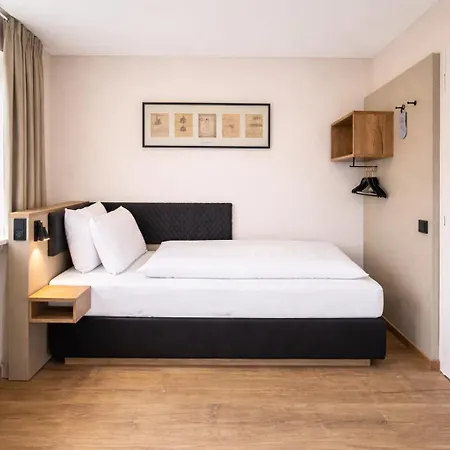 Stadthotel 3*