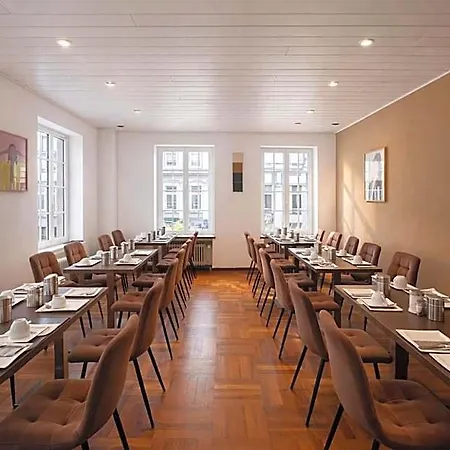 Stadthotel Hotel 3*