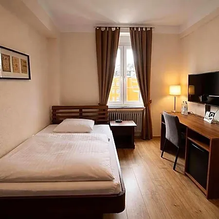 Stadthotel Hotel 3*