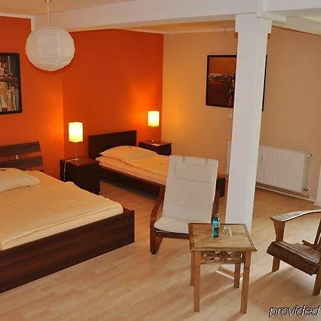 Stadthotel Ξενοδοχείο 3*