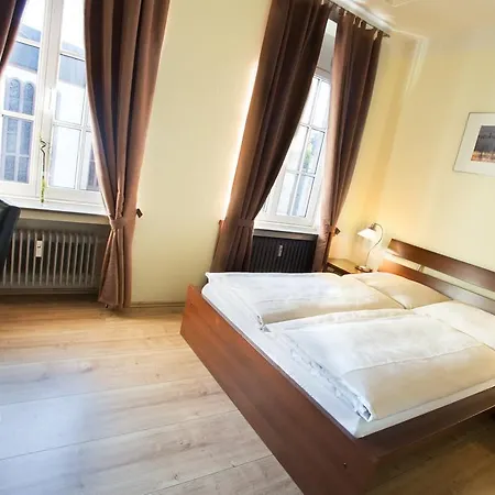 Otel Stadthotel Jülich